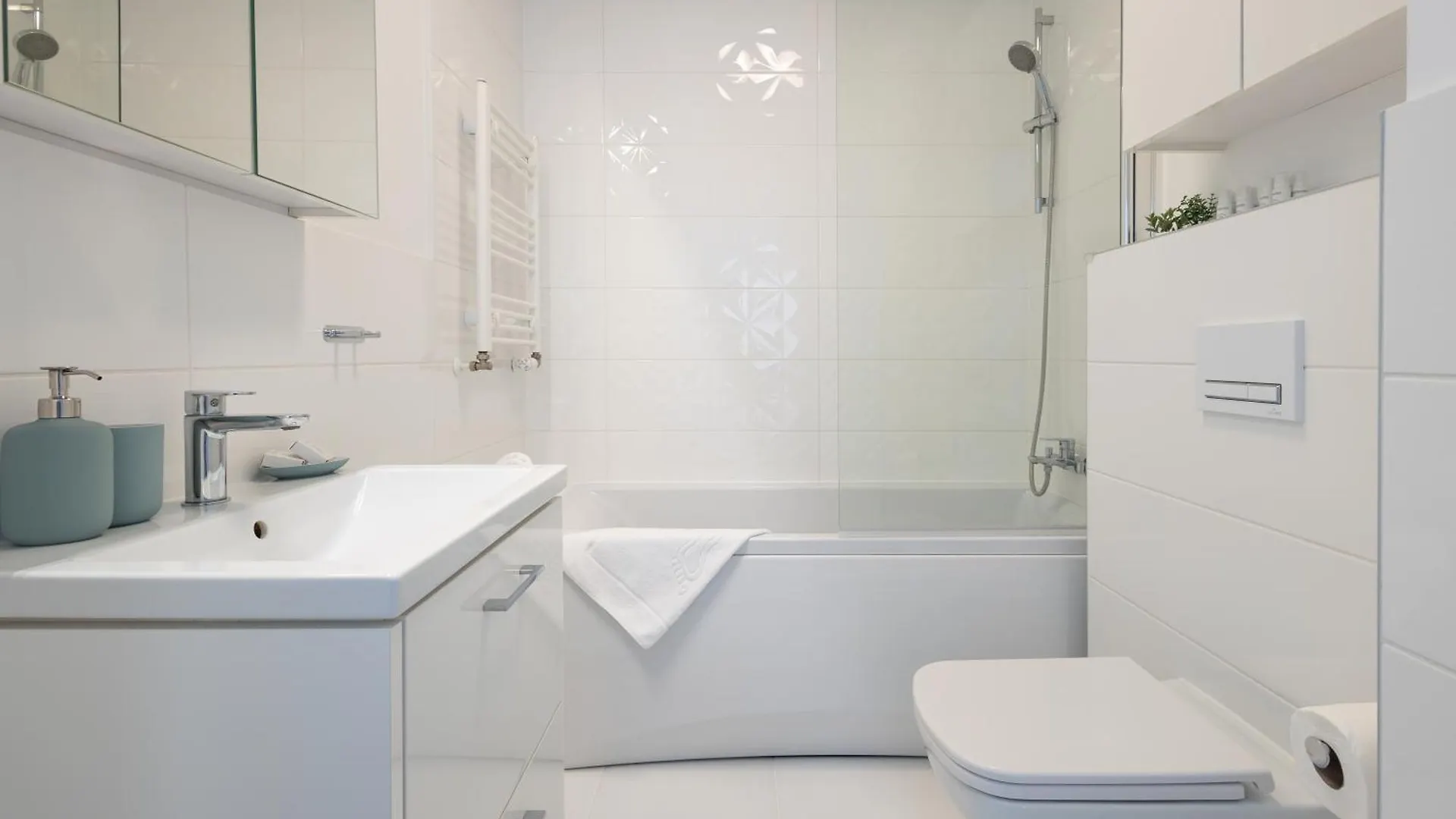 Mieszczanska 46 - Nowoczesny Apartament Z 2 Sypialniami - Taras, Parking, Centrum - Fair Rentals Vratislav
