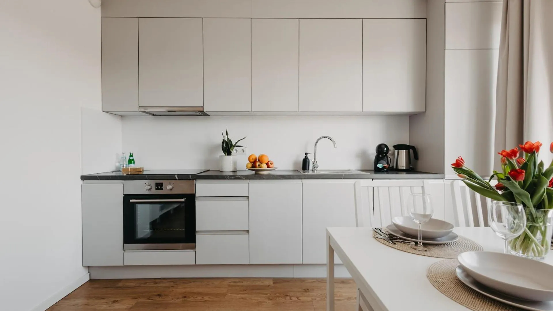 Mieszczanska 46 - Nowoczesny Apartament Z 2 Sypialniami - Taras, Parking, Centrum - Fair Rentals Vratislav Polsko
